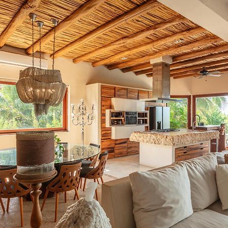 Casa Punta Coco & Beach Club (Adults Only) 홀박스아일랜드 외부 사진