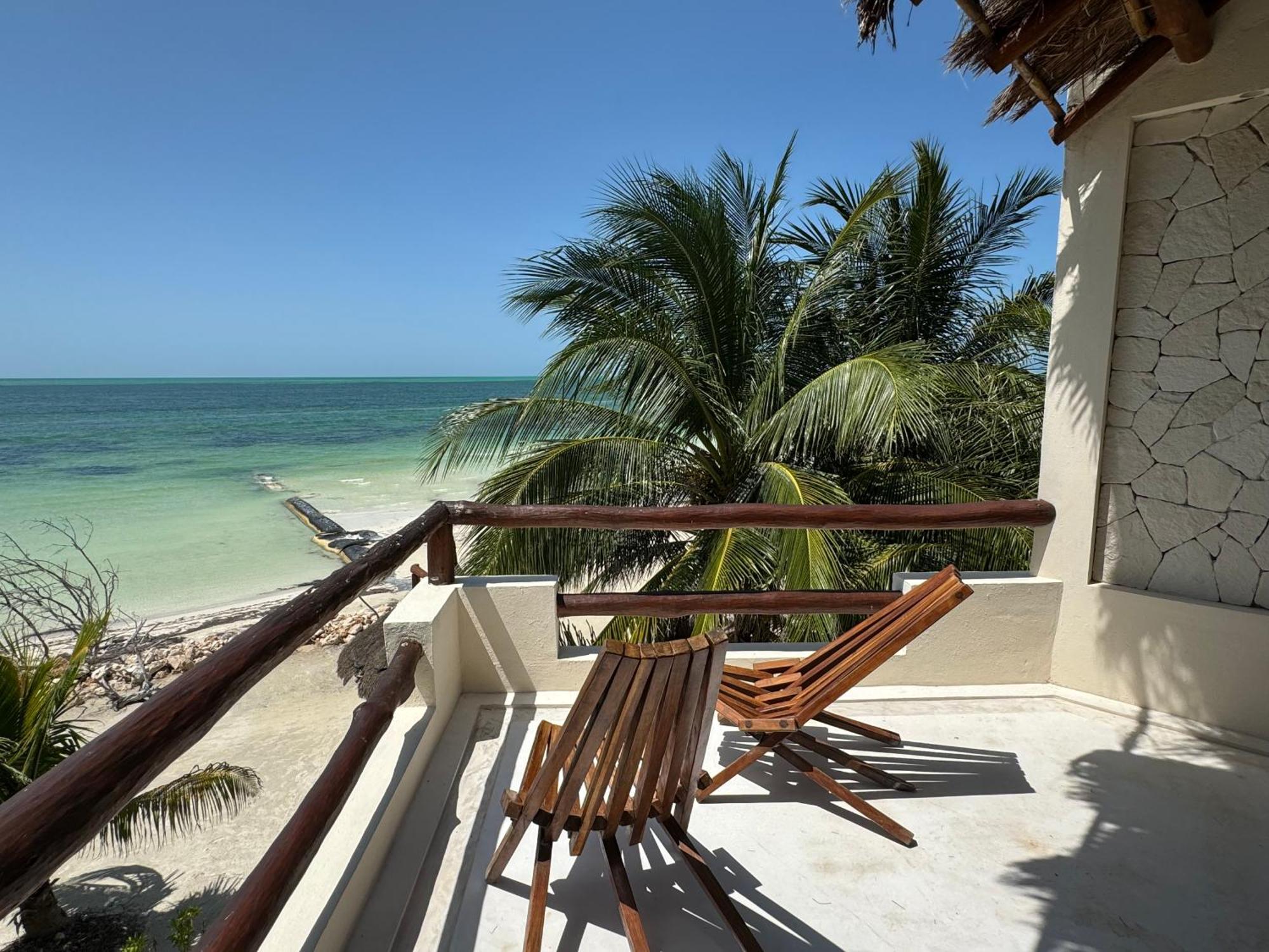 Casa Punta Coco & Beach Club (Adults Only) 홀박스아일랜드 외부 사진