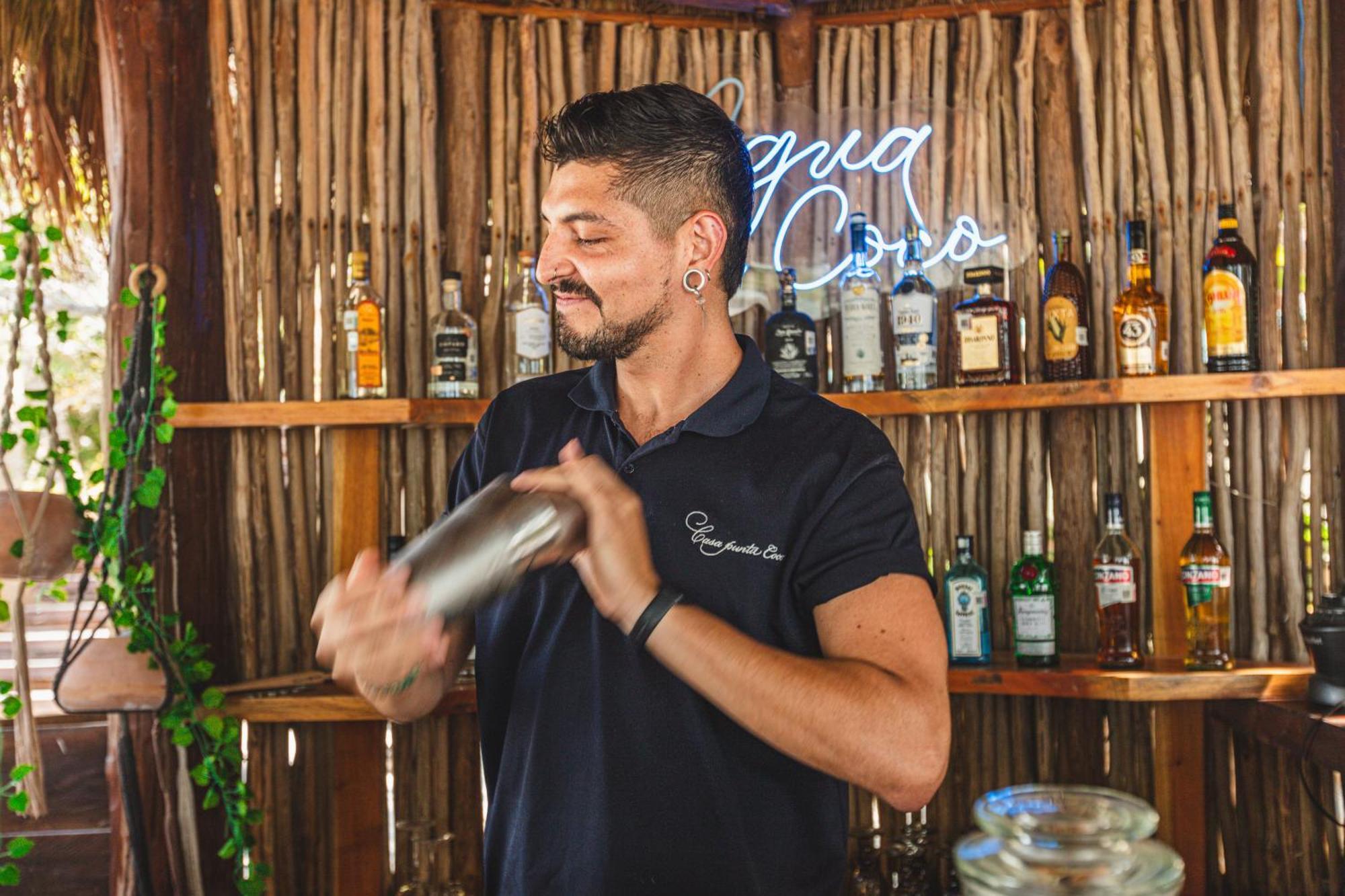 Casa Punta Coco & Beach Club (Adults Only) 홀박스아일랜드 외부 사진