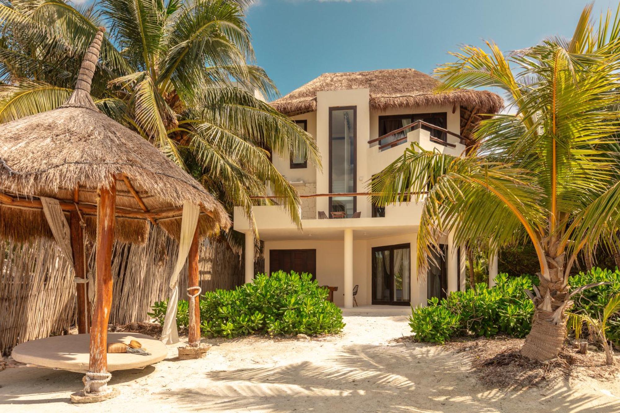 Casa Punta Coco & Beach Club (Adults Only) 홀박스아일랜드 외부 사진