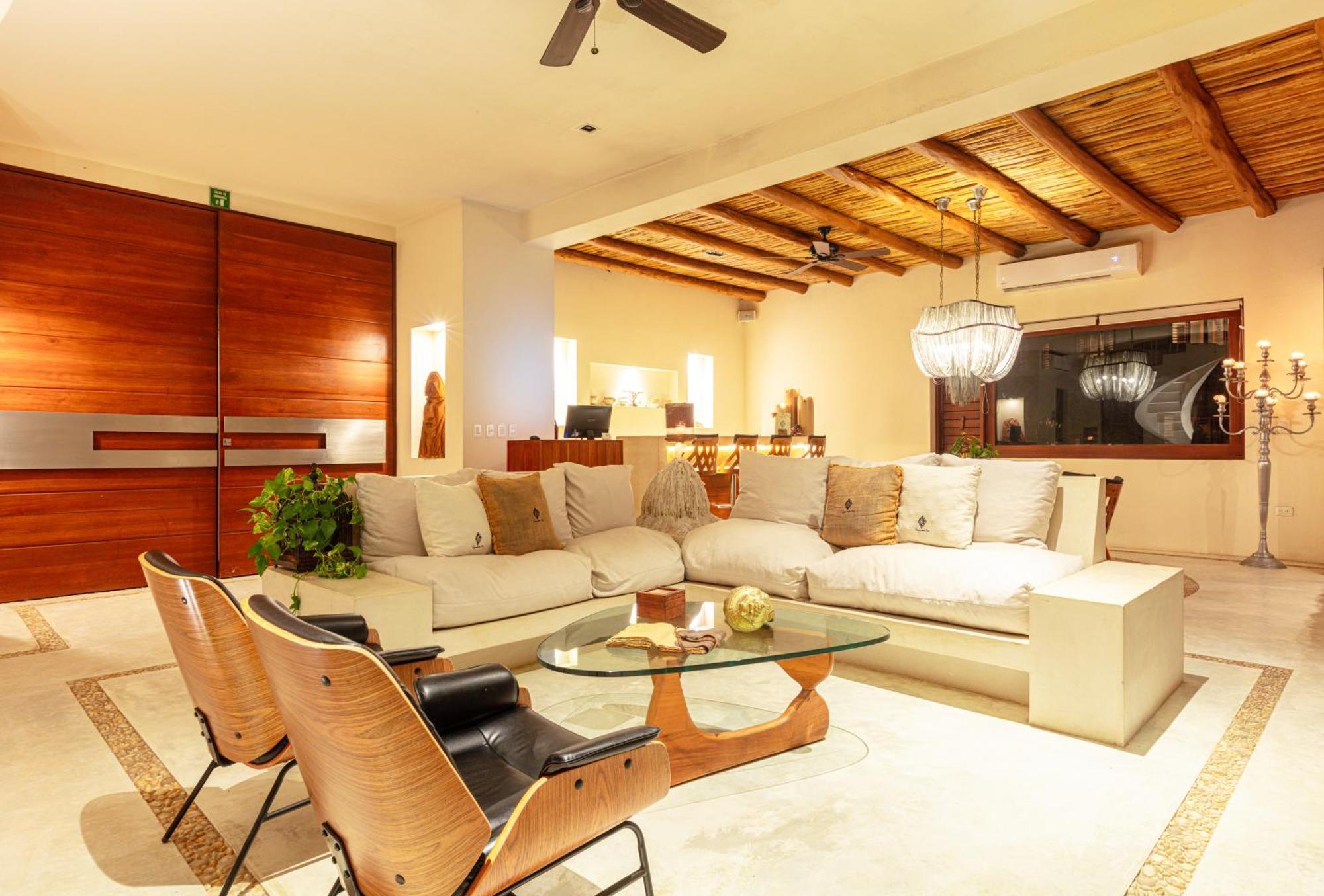 Casa Punta Coco & Beach Club (Adults Only) 홀박스아일랜드 외부 사진