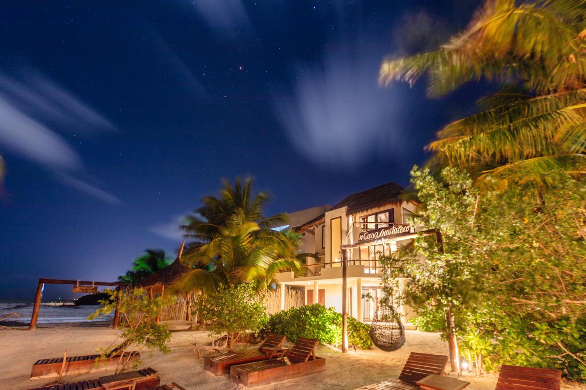 Casa Punta Coco & Beach Club (Adults Only) 홀박스아일랜드 외부 사진
