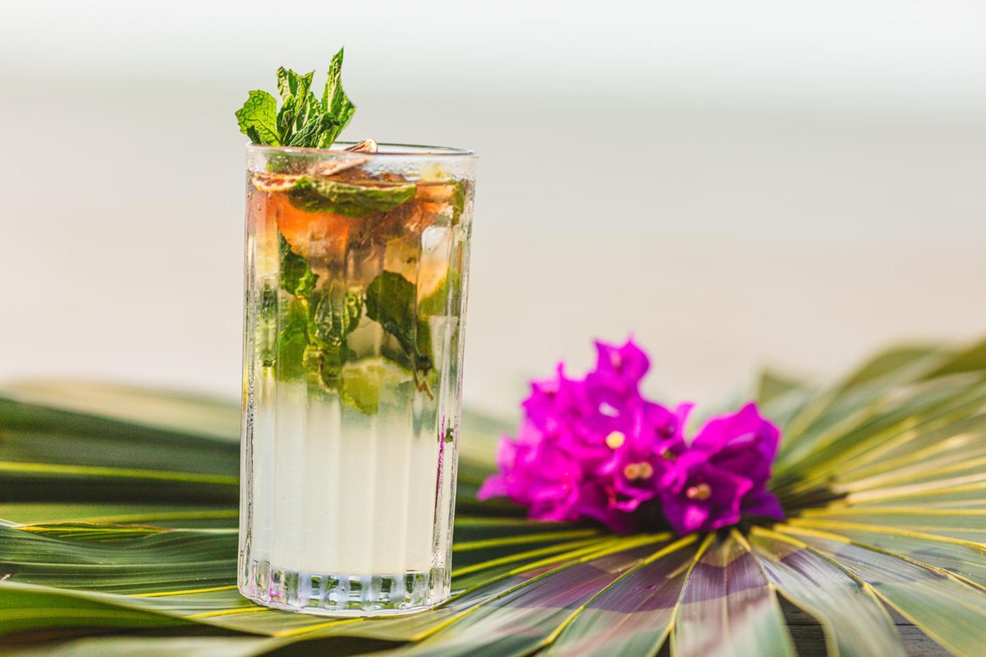 Casa Punta Coco & Beach Club (Adults Only) 홀박스아일랜드 외부 사진